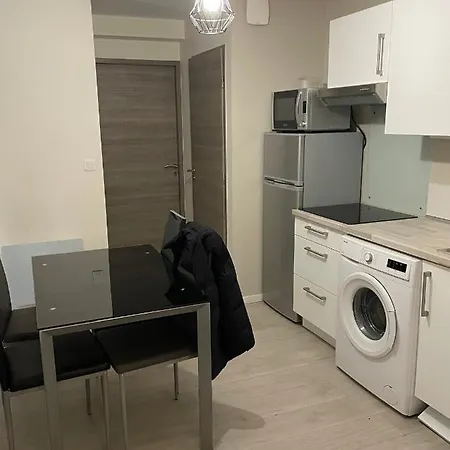 LA_MAISON - T2 Spacieux avec Jacuzzi. Bourgoin-Jallieu